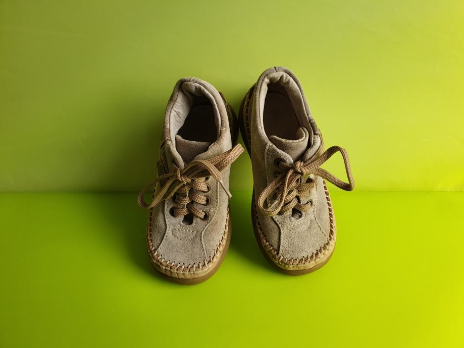 Otroški usnjeni čevlji gležnarji št. 24
