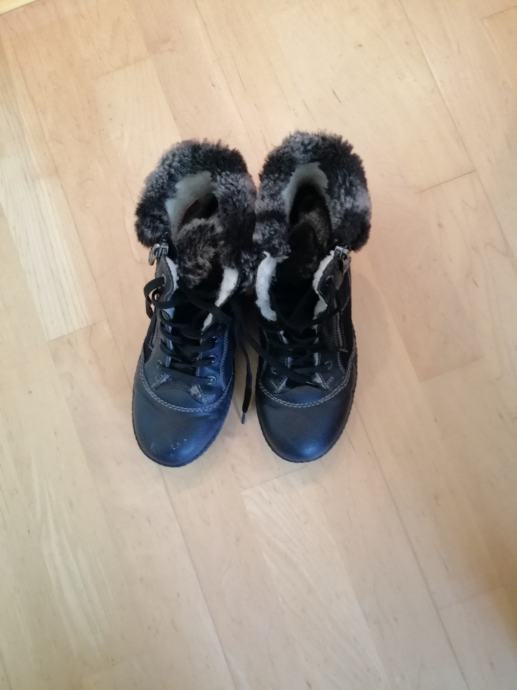 Zimski čevlji št. 37