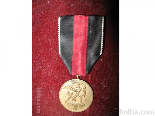 MEDALJA NEMŠKA Medalja 1.Oktober 1938 za zasedbo ČEŠKE W.W.II.