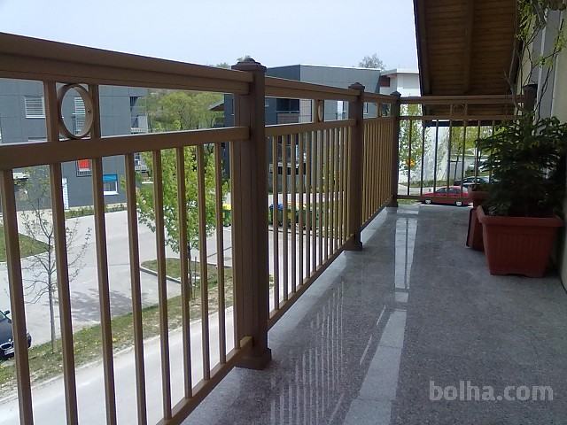 Balkonska ograja in pomična vrata