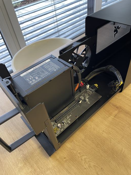 eGPU : le Razer Core compatible avec le Mac