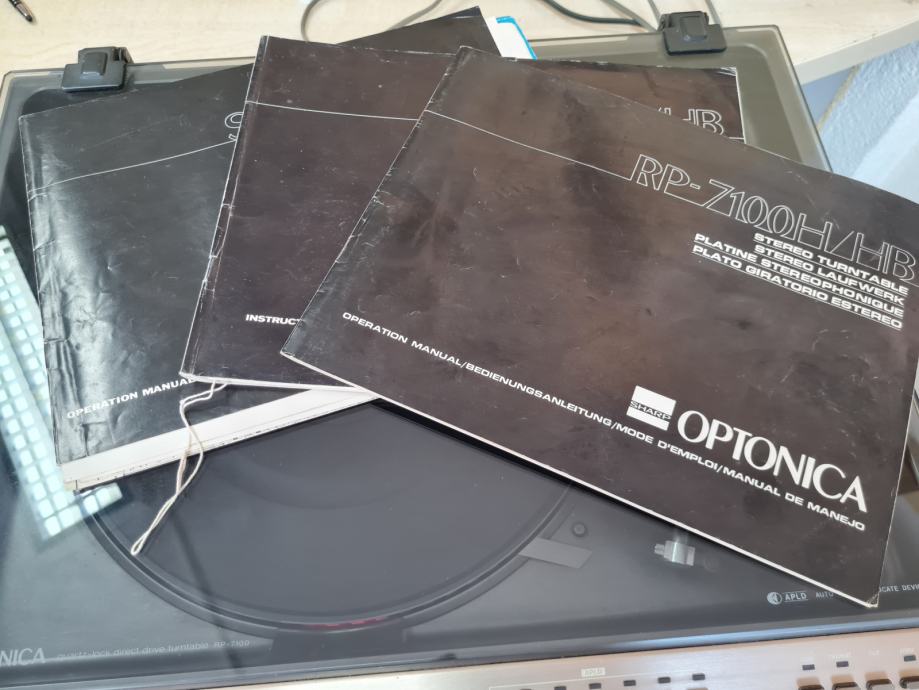 Manuale Utente Sharp Optonica RP-7100 &ndash; Copia In Inglese, Tedesco, Francese, Spagnolo