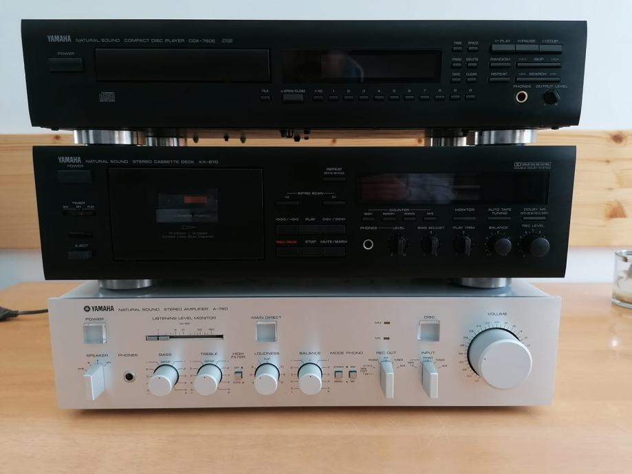 Used Yamaha CDX750E CD players for Sale
