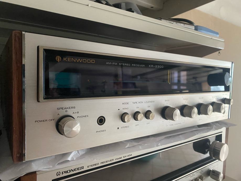 Kenwood receiver KR2300
