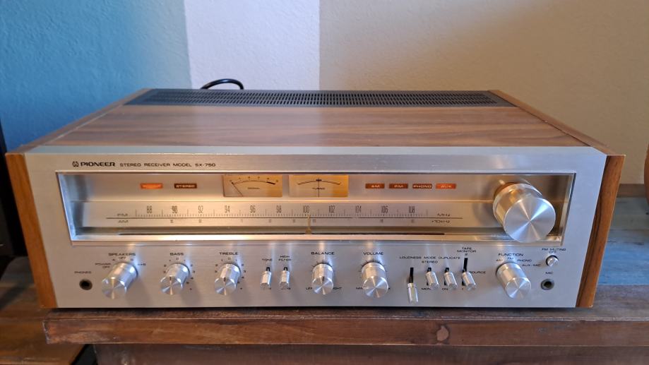 PIONEER SX 750 vintage stereo receiver