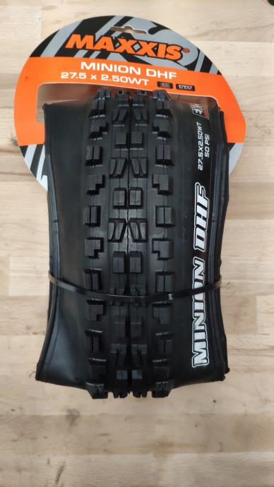 maxxis minion dhf 27.5 x 3.0