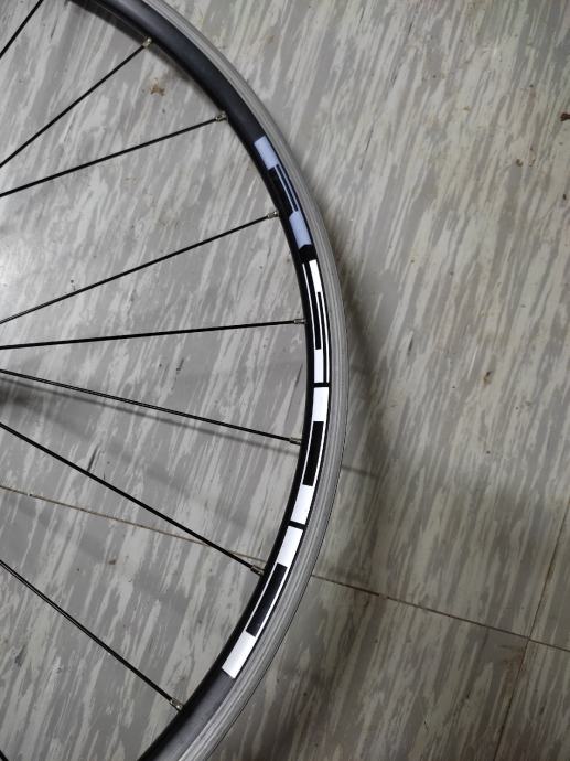 Obroči Shimano wh-r501