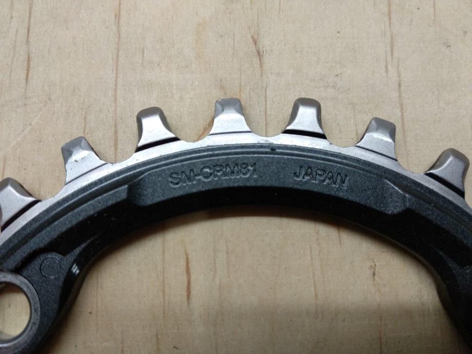 Plateau Shimano Deore XT M8000 32T – Réf. SM-CRM81, Carbone/acier, 4 Bras, Occasion Bon état