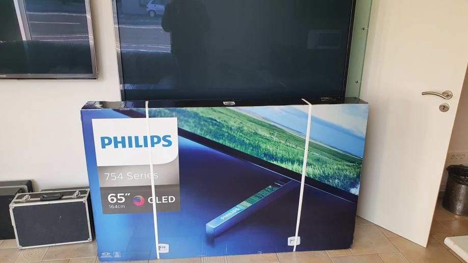 Nov, še zapakiran Philips OLED TV 65OLED754 HDR10+, DOLBY VISION,ATMOS