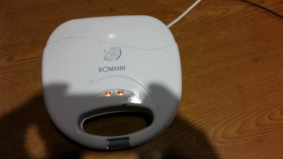 Opekač-toaster Bomman , bel