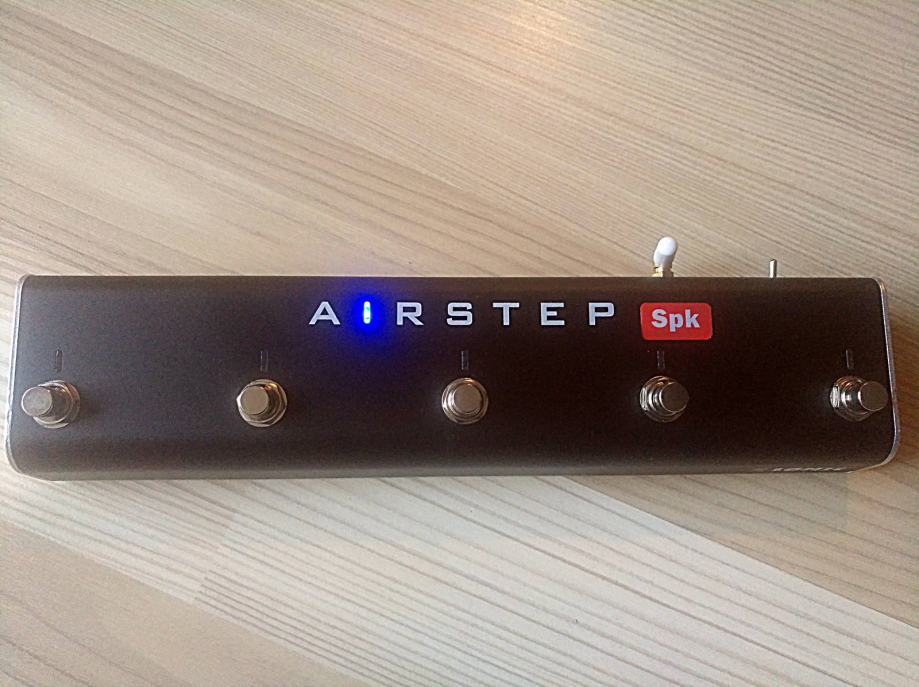AIRSTEP SPK Edition kontroler in looper za Positive Grid Spark
