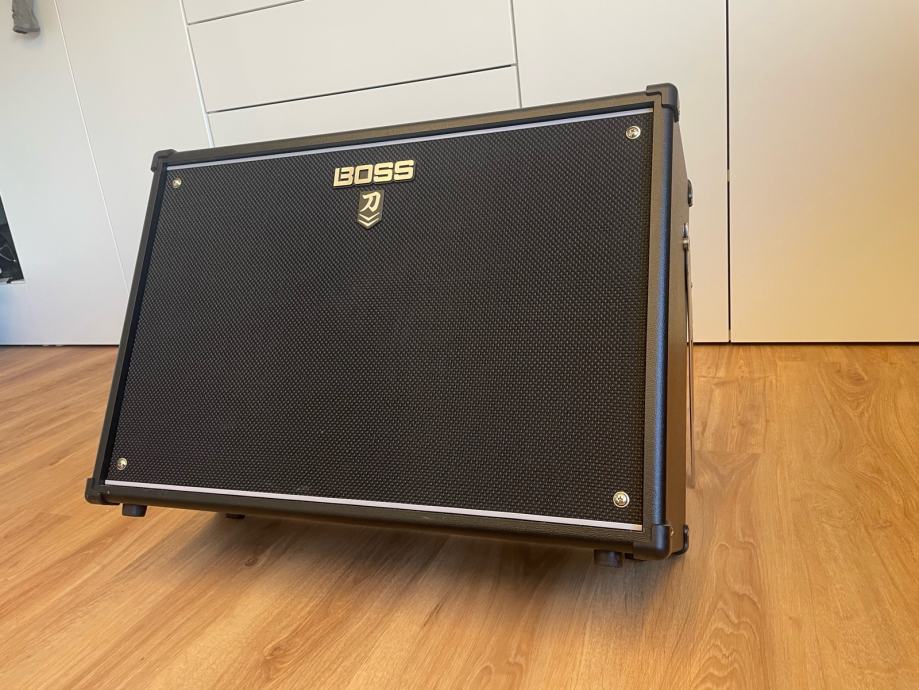 Boss Katana 100/2x12 mk2 + GAFC footswitch