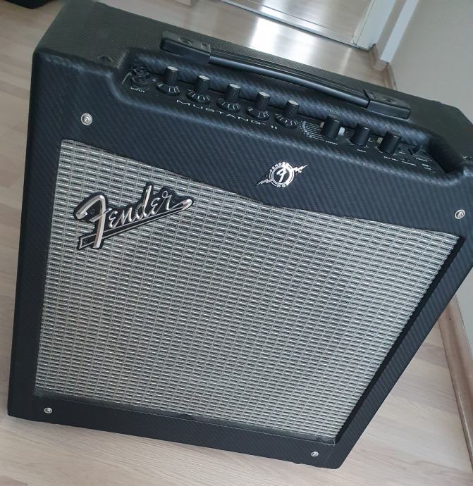 Kitarski ojačevalec Fender Mustang II 110W