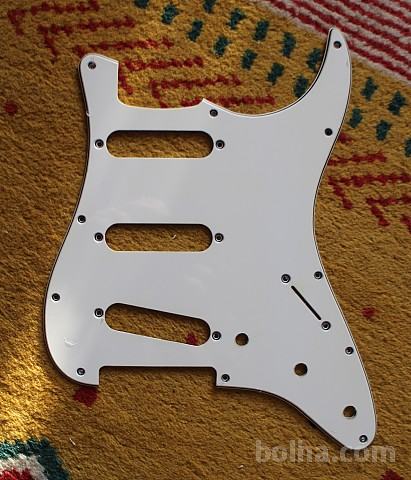 S-Style Pickguard, bel za Stratocaster