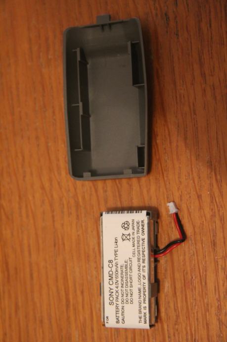 Stara Sony baterija CMD-C8