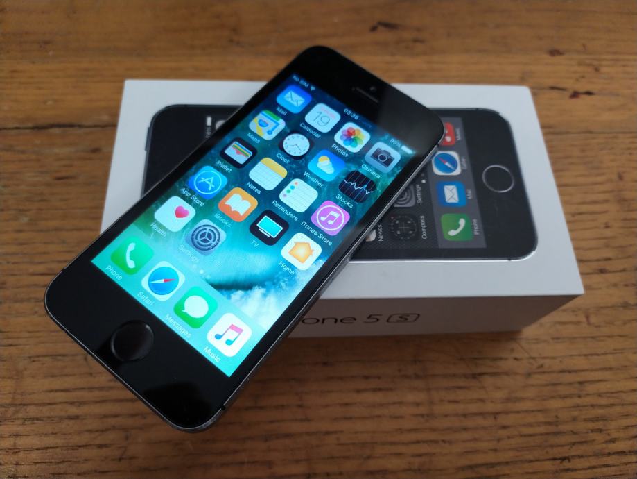 Apple iPhone 5S 16 GB odlično hranjen