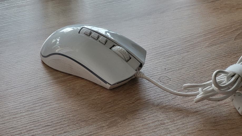 Redragon M711 Cobra Gaming Mouse con 16,8 milioni di RGB retroilluminato a colori, 10.000 DPI regolabile, impugnatura comoda, 7 pulsanti programmabili, bianco