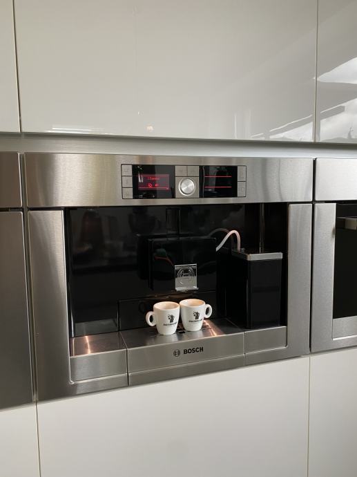 Vgradni espresso kavni avtomat Bosch TCC78K751
