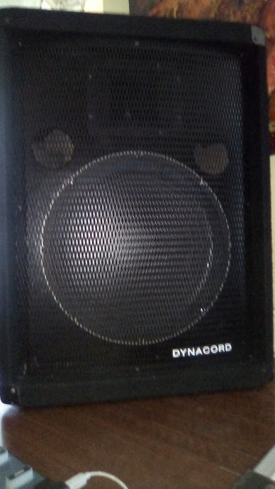 Dynacord zvočnika Corus line C 15-2 tudi menjam