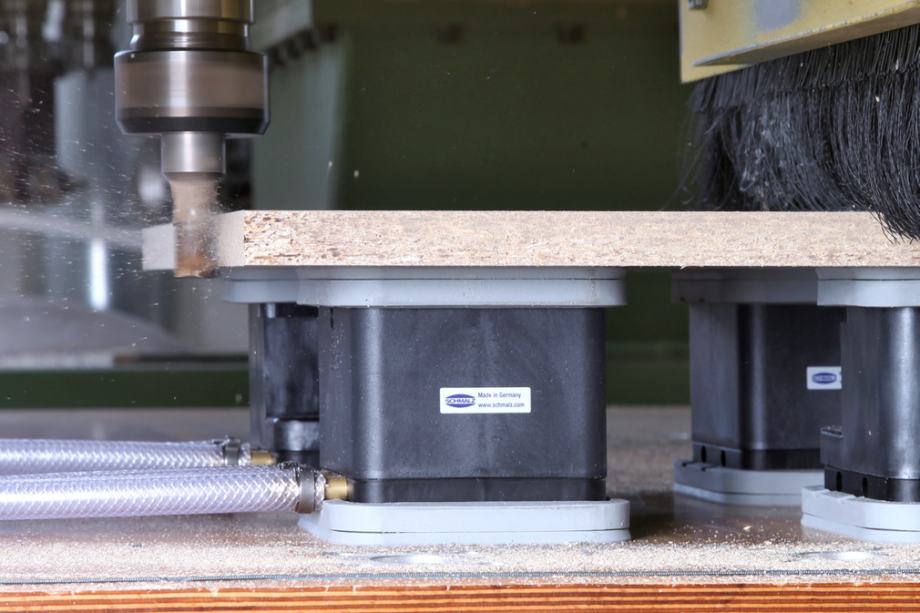 Vpenjalna oprema Schmalz prijemala za sisteme ravnih miz CNC strojev