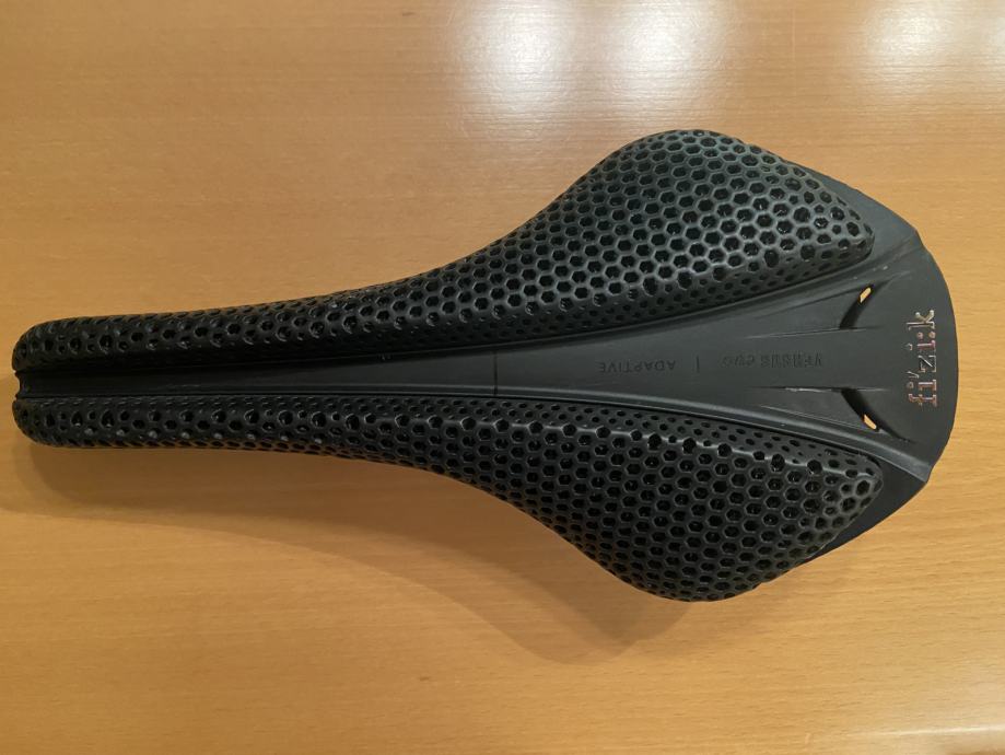 ANTARES VERSUS EVO R1 ADAPTIVE 139mm Fizik Antares Versus Evo 00