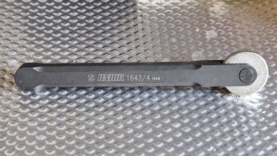 Calibro Digitale Unior Per Controllo Usura Catena Bici, 0-1,2 Mm, Modello 1643/4 2362005700