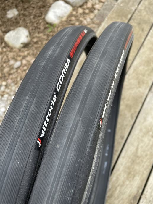 Pneu Vittoria Corsa Graphene 2.0 Tubeless Ready 700x25c - Noir, Pliable Et Performant