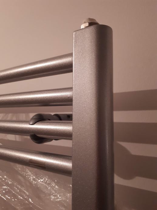 Cevni radiator Bial Alta MIDD 600 x 1694 platinum