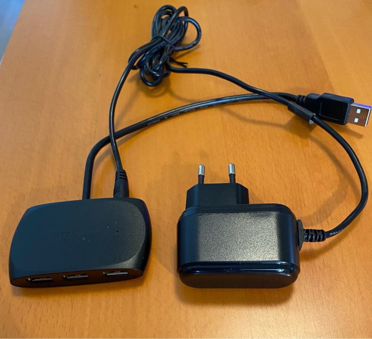 Speedlink aktivni USB razdelilnik 2.0 4 porti (SL-140010-BK), črn