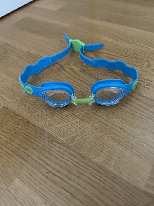 Otroška plavalna očala
