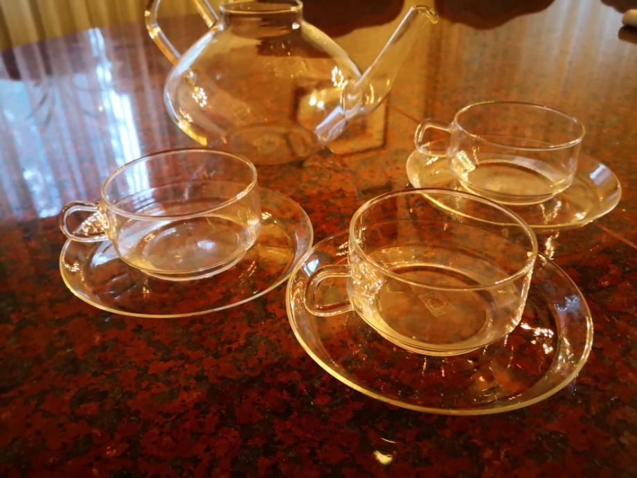ČAJNIK steklen - JENA steklo in 3 skodelice gratis