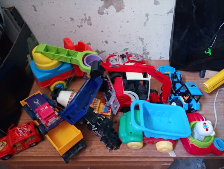 Otroške igrače-vozila