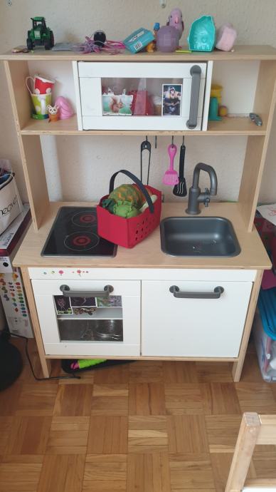Otroška kuhinja Ikea DUKTIG + dodatki