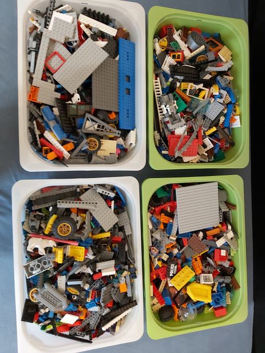 Prodam 5 Škatel Lego kock v dobrem stanju