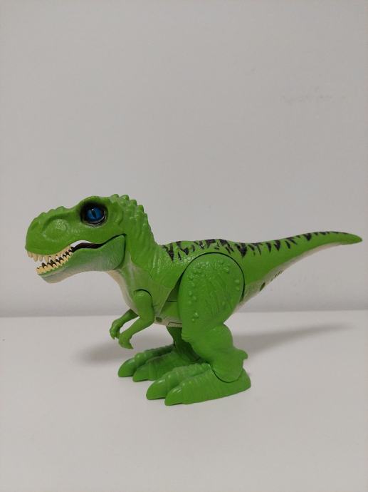 prodam figuro igračo Dinozaver