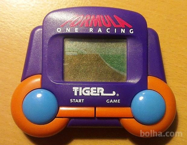 Konzola 1996 Tiger Electronics UK LLC Formula One Racing