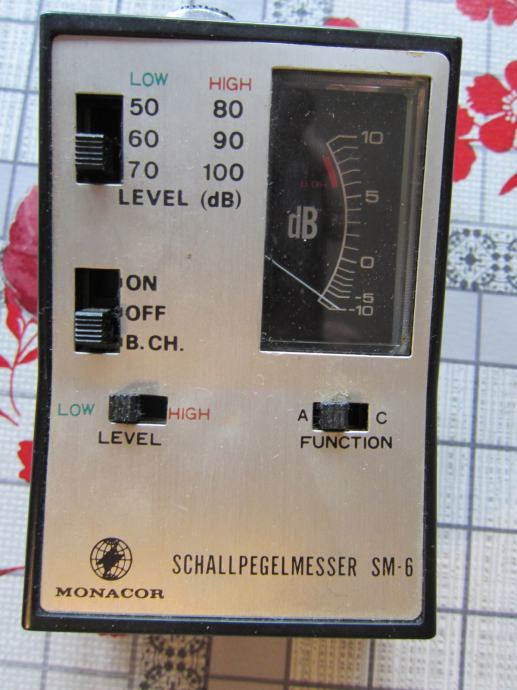 MERILNIK MOČI ZVOKA GLASNOSTI DECIBEL METER MONACOR SM6