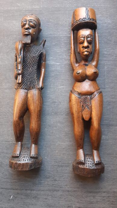 Afriške maske in kipci