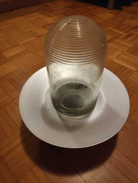 Emajlirana luč ( siv krožnik ) , hlevska luč premer 30 cm