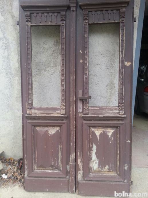 Starinska masivna vrata