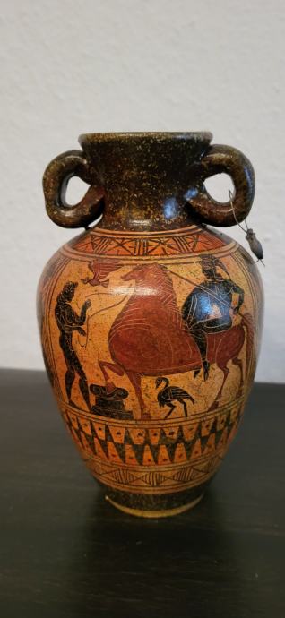 Starinska vaza, kopija antične vaze (amfora)
