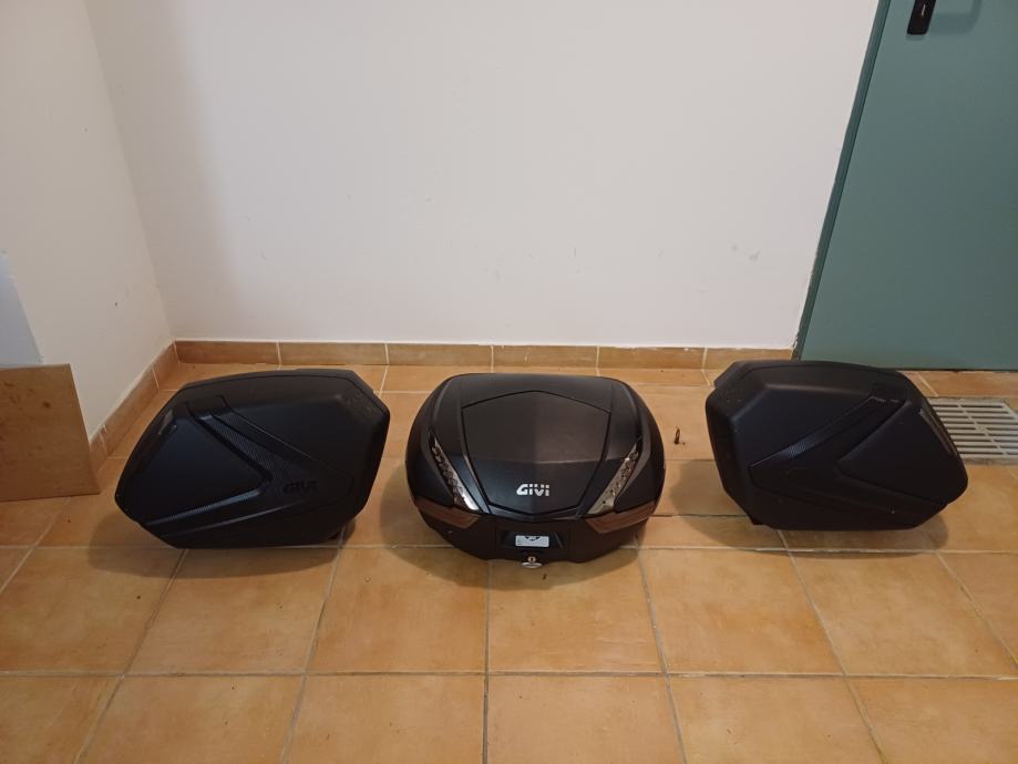 Moto Kov ki GIVI V47 MONOKEY In V37N TECH 