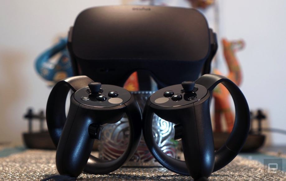 VR komplet Oculus Rift + Touch (2 senzorja + ročna krmilnika)