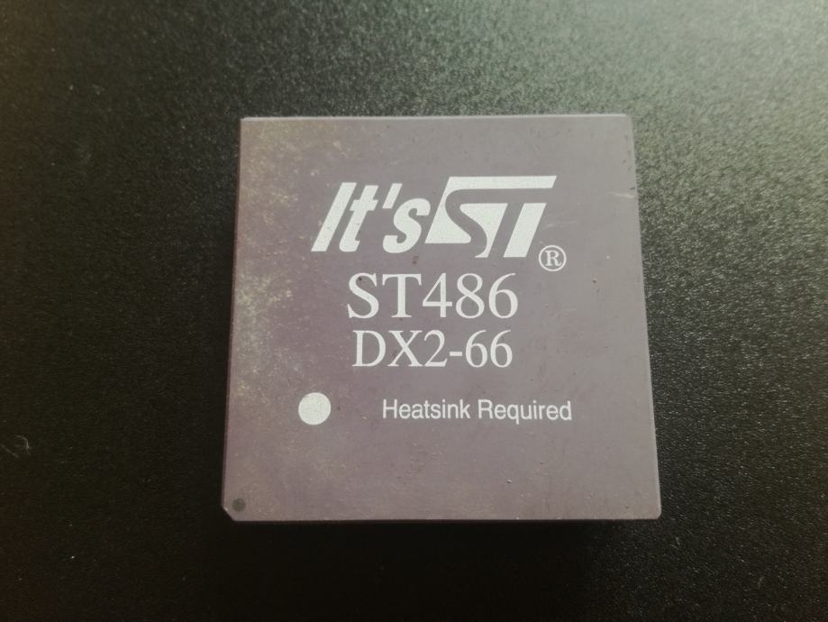 486 procesor It's ST486 DX2-66