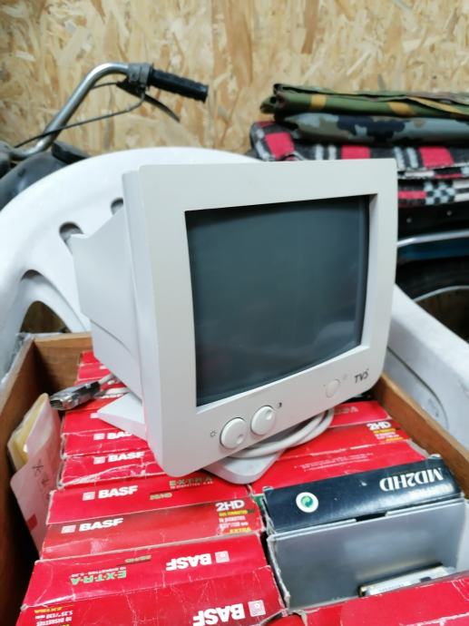 9 TVS (Taiwan Video System) monitor