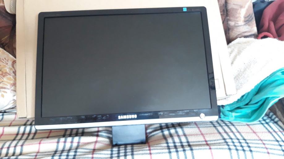 Monitor Samsung diagonala 55 cm