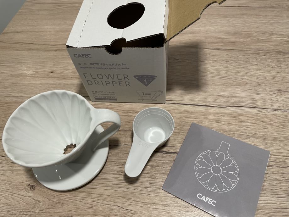 Flower dripper za pripravo kave