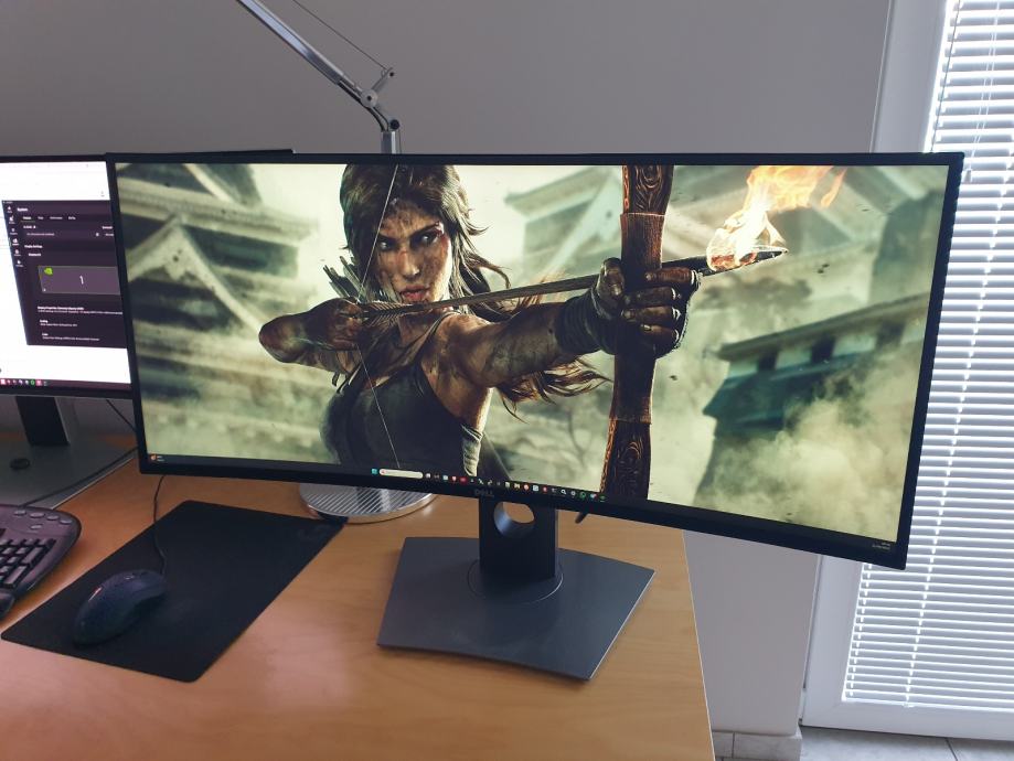 Dell U3417W monitor
