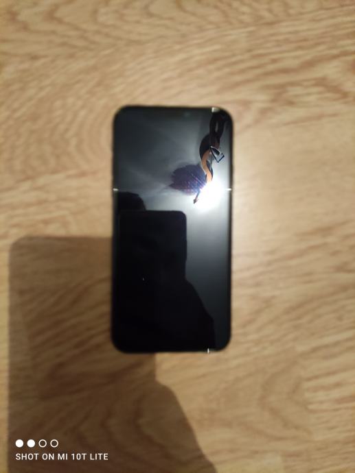 Iphone XS črn