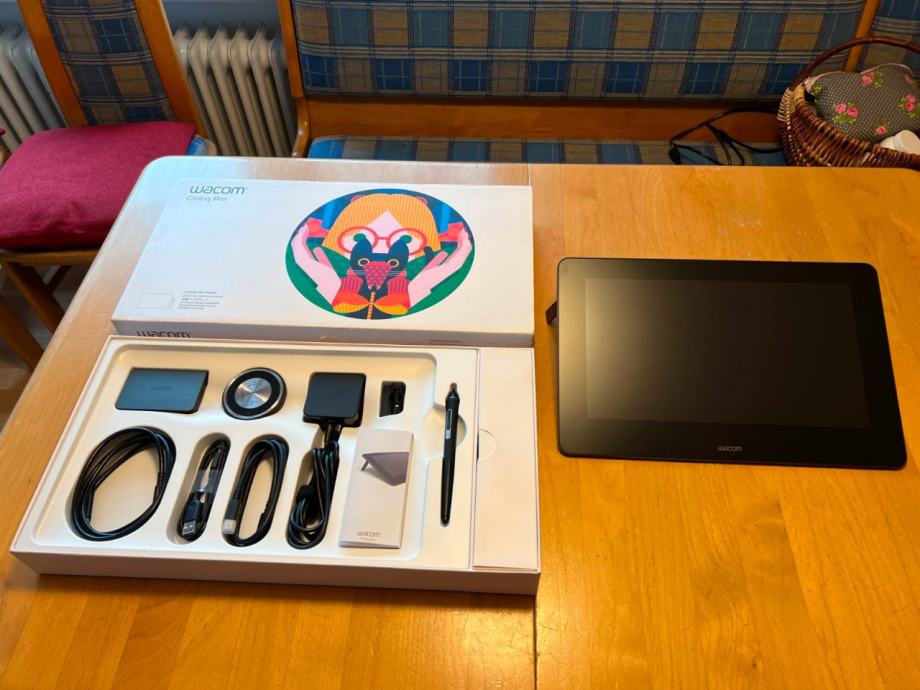 Wacom Cintiq Pro 13 DTH-1320-EU Grafik Tablet Fiyatları, Özellikleri ve Yorumları | En Ucuzu Akakçe